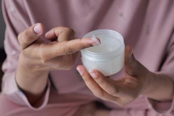 وازلین برای جوش صورت