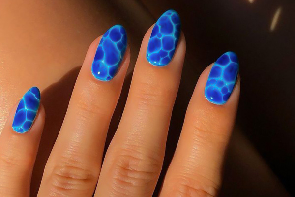 طراحی ناخن با بلومینگ ژل