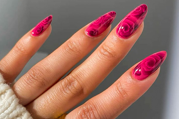 طراحی ناخن با بلومینگ ژل