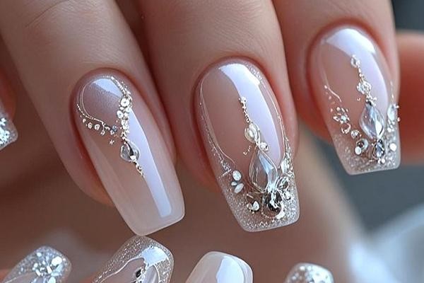 ناخن کریستالی برای عروس 