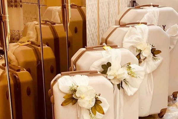 انتخاب چمدان مناسب برای عروس