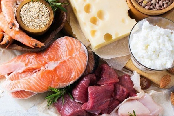 مصرف آهن و بیوتین برای تقویت ناخن