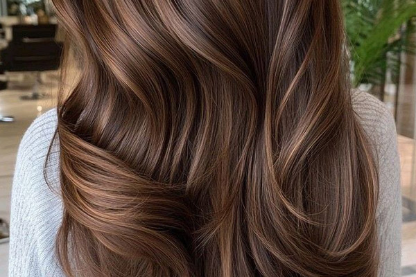 معرفی ترکیب رنگ مو شکلاتی و زیتونی