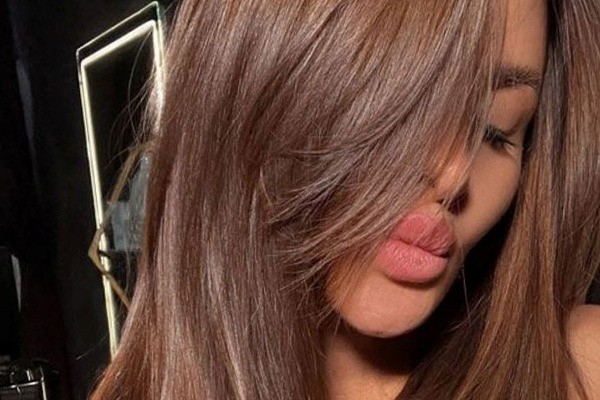 مزایای رنگ مو شکلاتی 