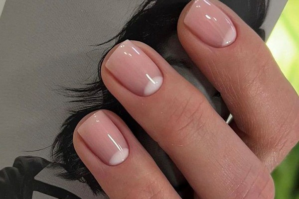 طرح ناخن نیم ماه 