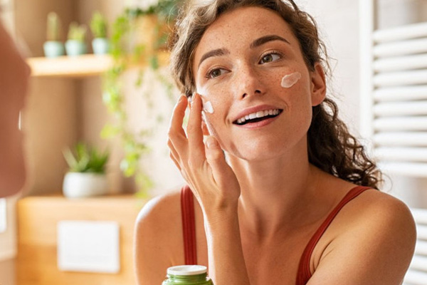 بهترین پماد برای جوش بلوغ