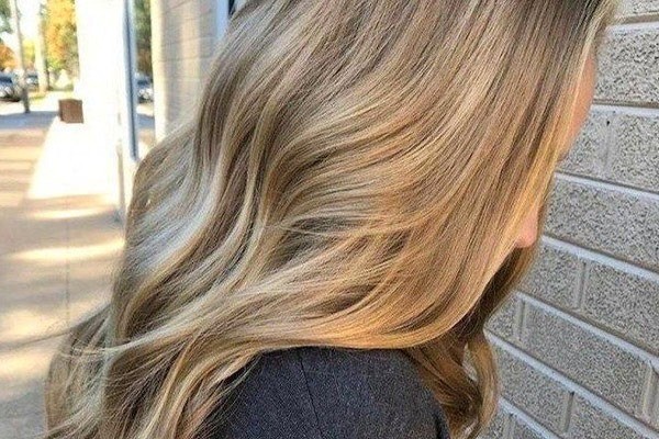 رنگ موی عسلی کاراملی 