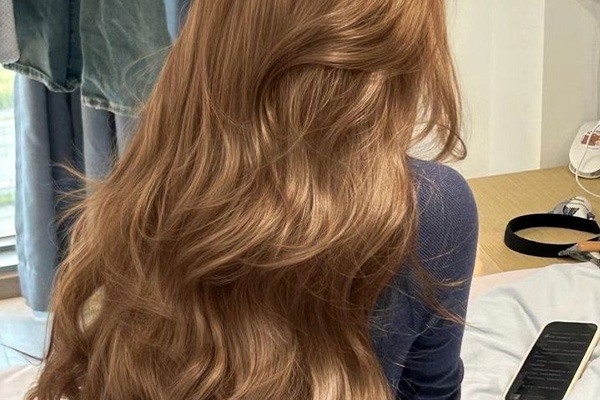 رنگ مو عسلی متوسط 