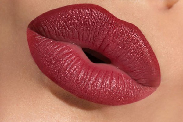 رژلب رز براون برای پوست گندمی