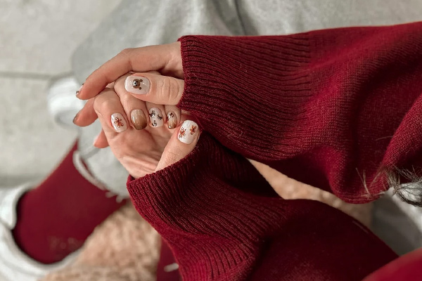 خدمات ناخن در سالن بارانا یوسفآباد