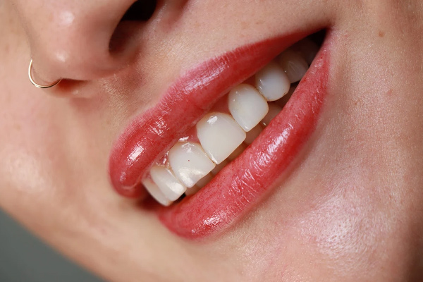 شیدینگ لب طبیعی