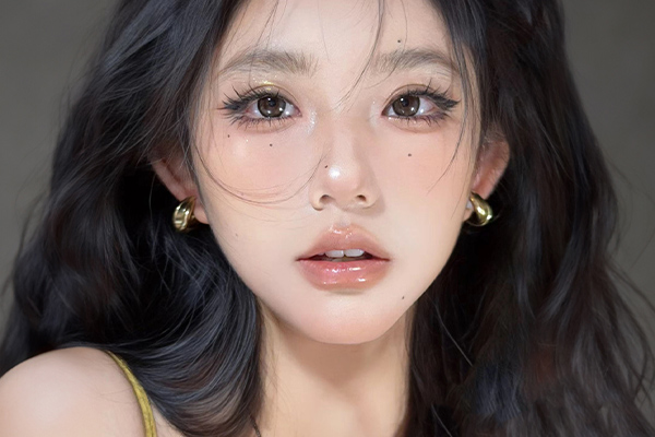 ارایش عروسکی لایت دخترانه