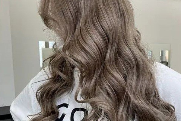 رنگ مو شکلاتی دودی