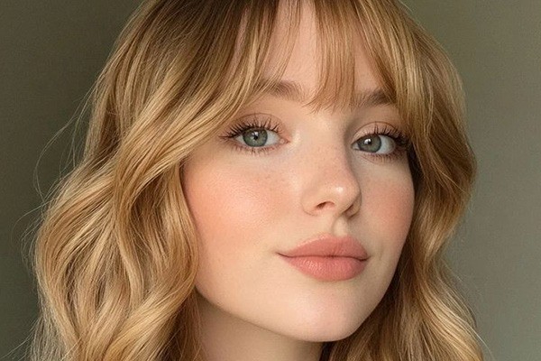 رنگ مو عسلی روشن