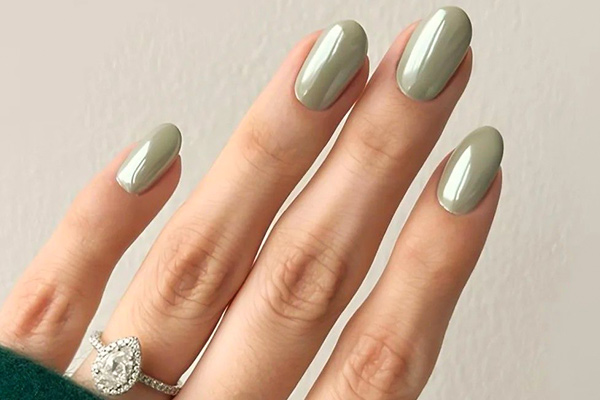 کاور ناخن ساده و شیک